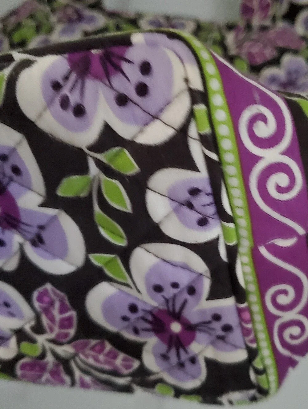 Vera Bradley Quilted Retired Plum Petals Pattern Tote Bad 15